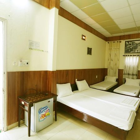 Homestay Hong Cong Hoi An Luaran gambar