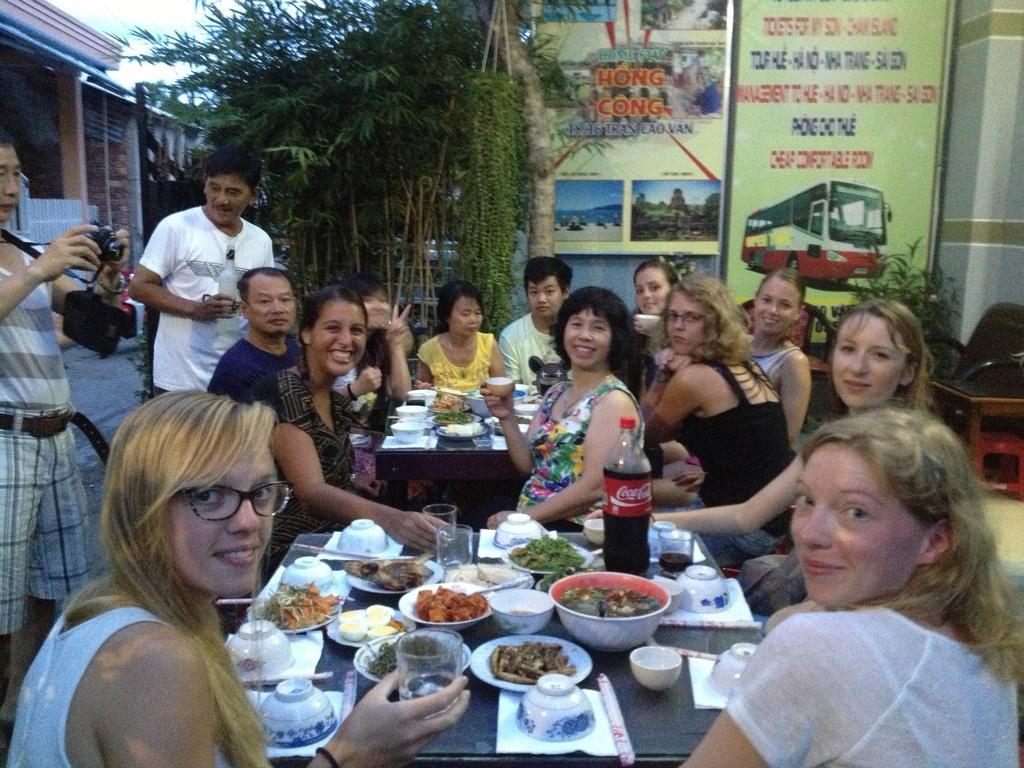 Homestay Hong Cong Hoi An Luaran gambar