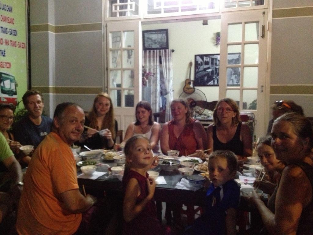 Homestay Hong Cong Hoi An Luaran gambar
